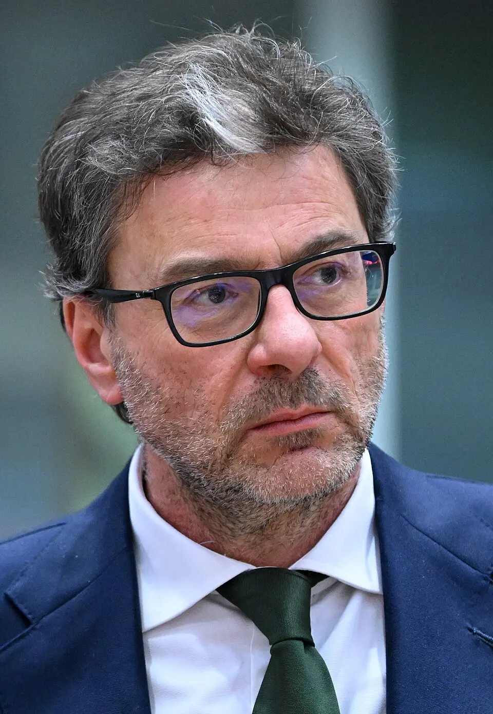 Lucrant AI strategia di investimento